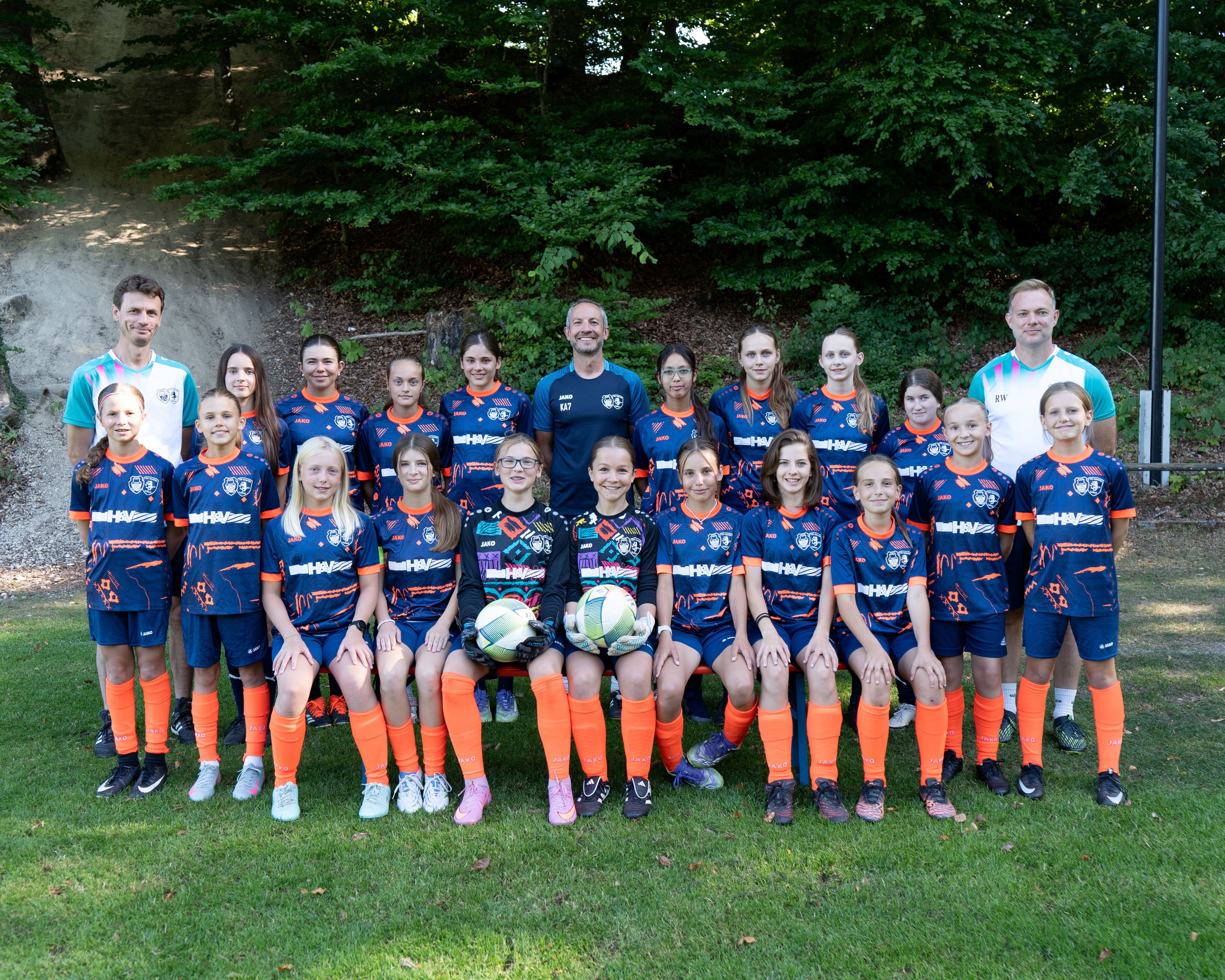 U13